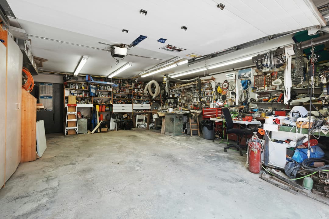 elinstallation-i-garage-uttag-belysning-och-laddbox-elfixarna